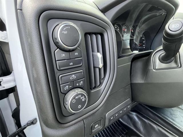 2024 Chevrolet Silverado 2500 HD Vehicle Photo in ALCOA, TN 37701-3235