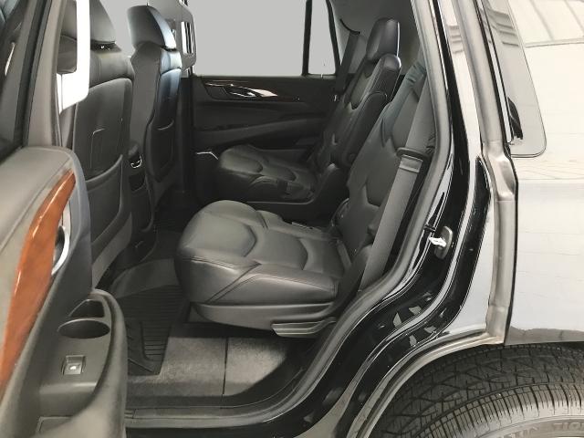 2020 Cadillac Escalade Vehicle Photo in GREEN BAY, WI 54303-3330