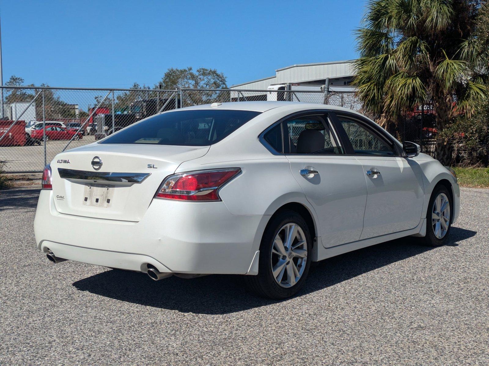 2015 Nissan Altima Vehicle Photo in Sarasota, FL 34231