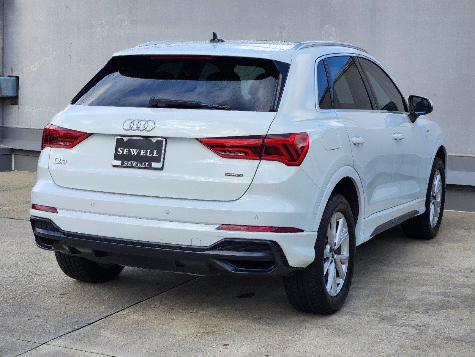 2022 Audi Q3 Vehicle Photo in SUGAR LAND, TX 77478