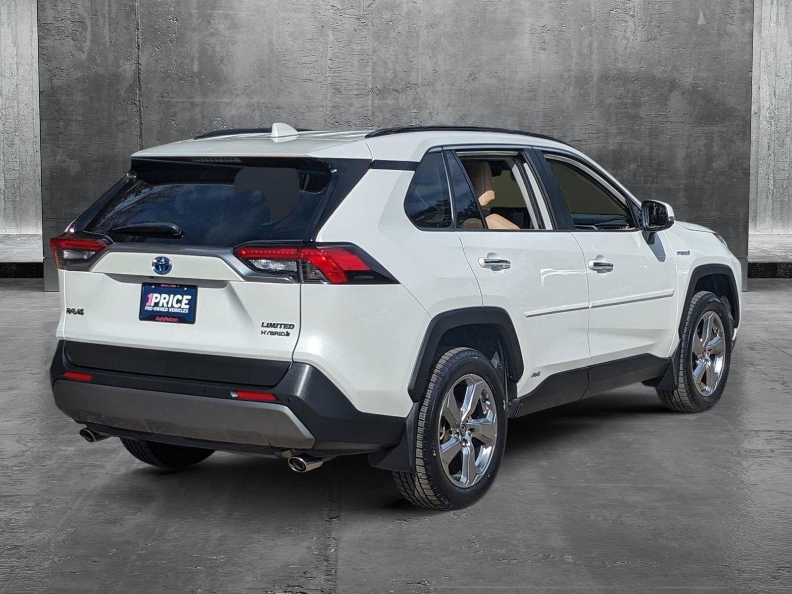 2020 Toyota RAV4 Vehicle Photo in Tampa, FL 33614