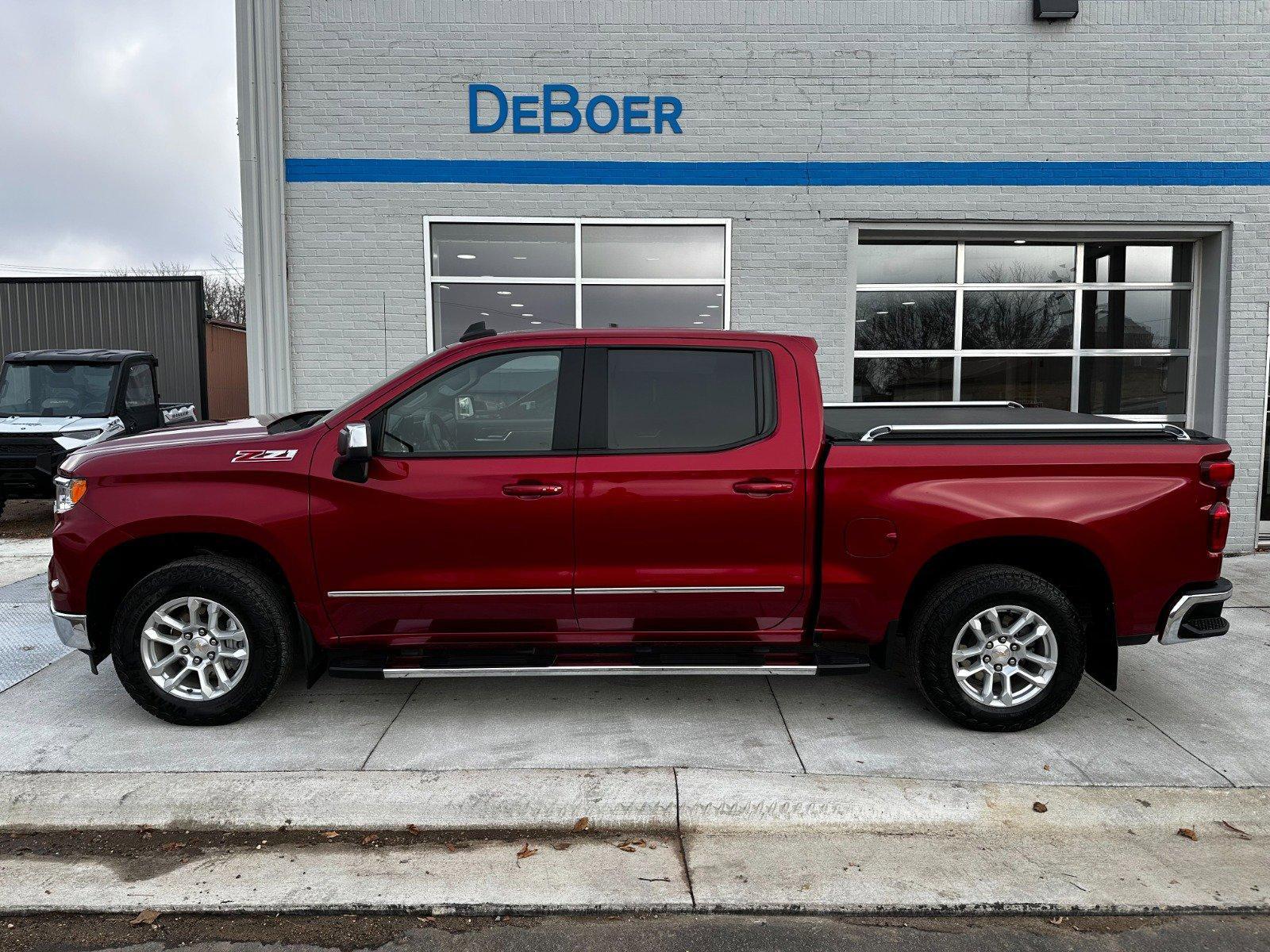 Used 2023 Chevrolet Silverado 1500 LT with VIN 1GCUDDED8PZ200090 for sale in Edgerton, Minnesota