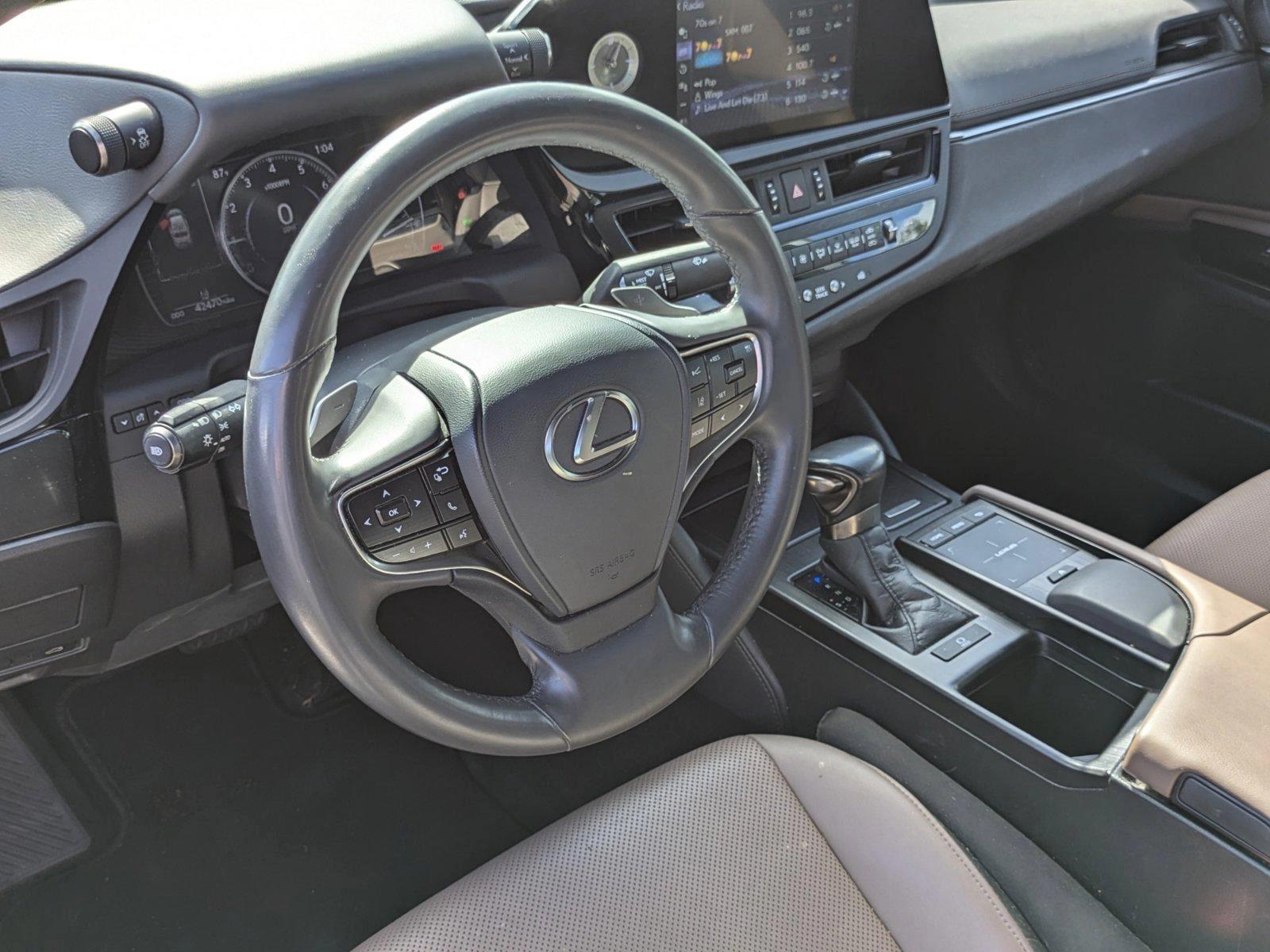 2022 Lexus ES 350 Vehicle Photo in Clearwater, FL 33761