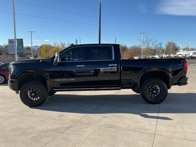 2024 GMC Sierra 3500HD Vehicle Photo in ENGLEWOOD, CO 80113-6708