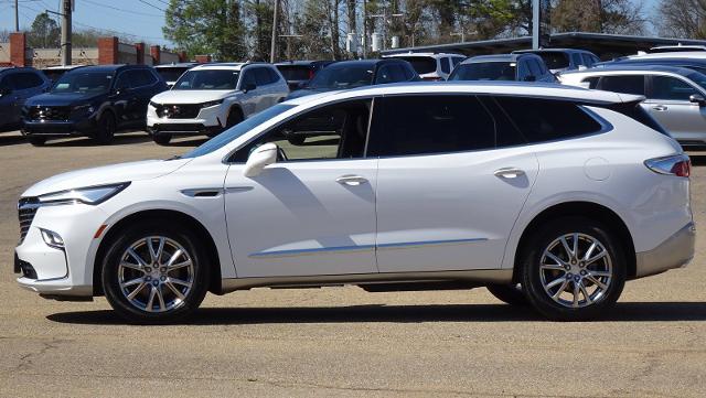 2022 Buick Enclave Vehicle Photo in Tupelo, MS 38801-4932