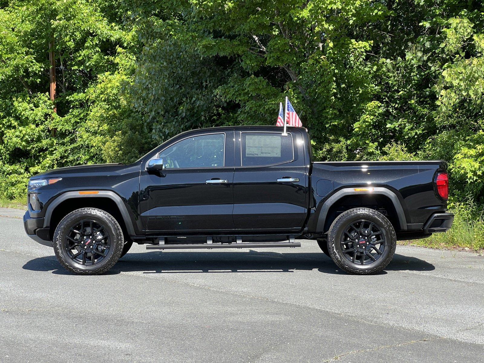 2024 GMC Canyon Vehicle Photo in MONROE, NC 28110-8431