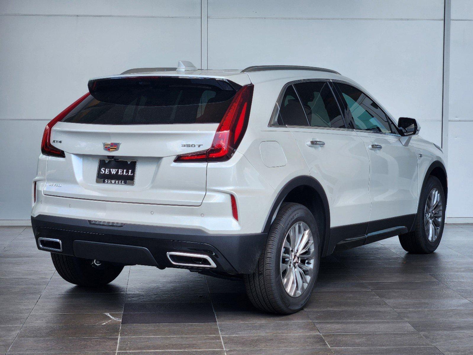 2024 Cadillac XT4 Vehicle Photo in HOUSTON, TX 77079-1502