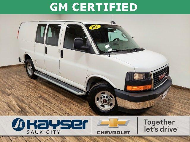 2022 GMC Savana Cargo Van Vehicle Photo in SAUK CITY, WI 53583-1301