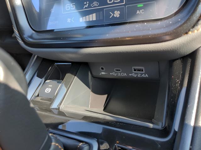 2025 Subaru Outback Vehicle Photo in Green Bay, WI 54304