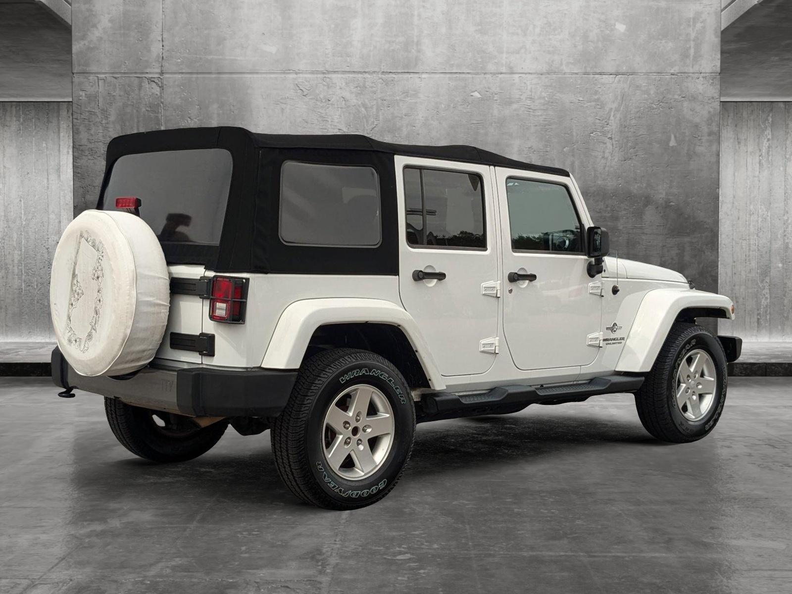 2014 Jeep Wrangler Unlimited Vehicle Photo in St. Petersburg, FL 33713