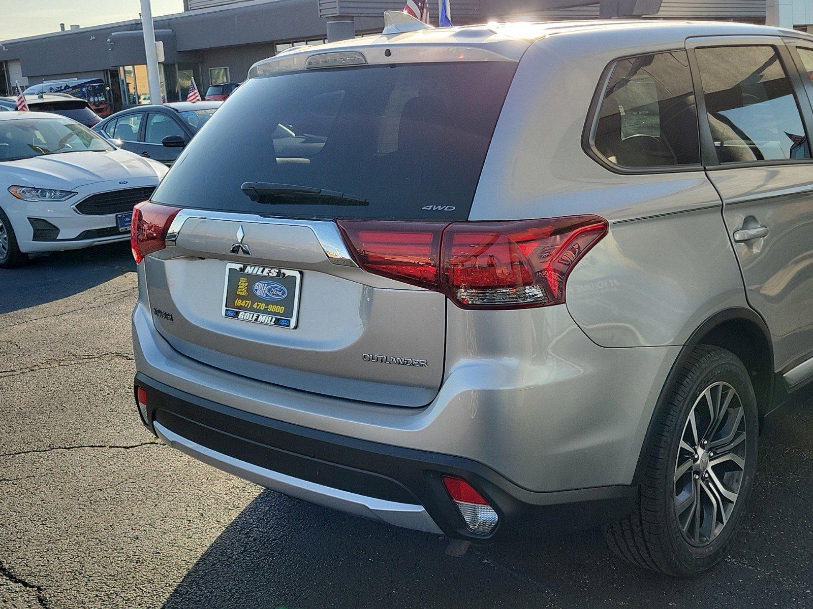 2018 Mitsubishi Outlander Vehicle Photo in Plainfield, IL 60586