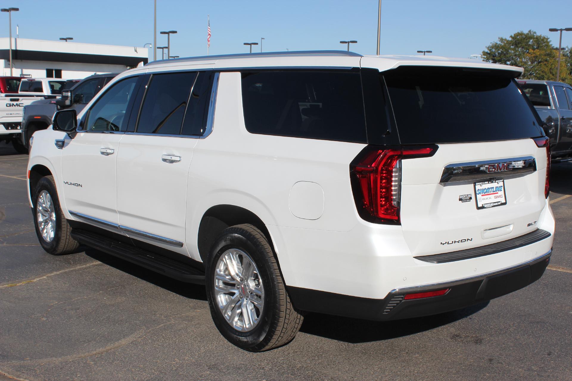 2024 GMC Yukon XL Vehicle Photo in AURORA, CO 80012-4011