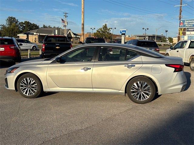 Used 2024 Nissan Altima SV with VIN 1N4BL4DV9RN362850 for sale in Fenton, MO