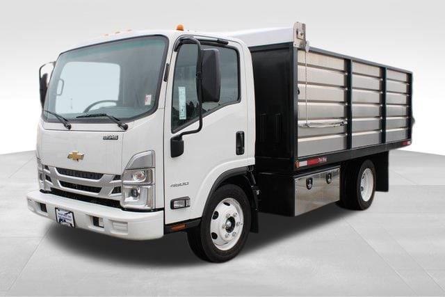 2024 Chevrolet Low Cab Forward Vehicle Photo in Salem, OR 97301