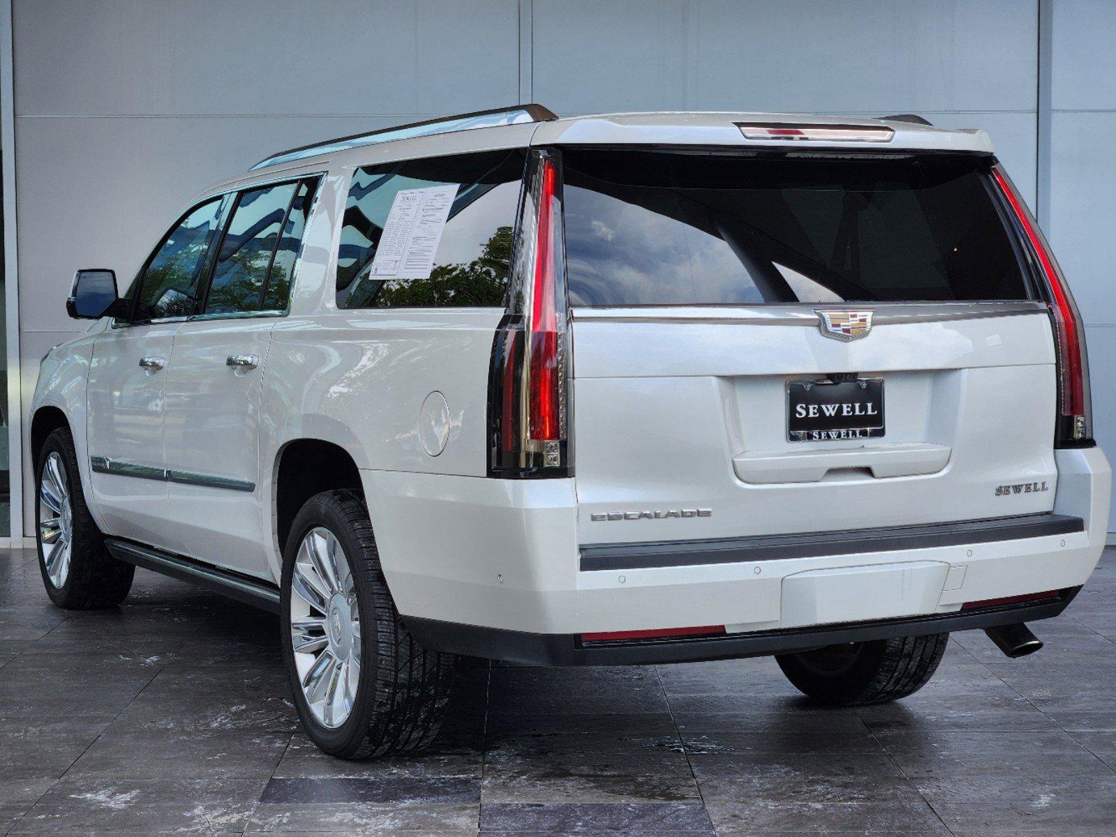 2018 Cadillac Escalade ESV Vehicle Photo in HOUSTON, TX 77079-1502