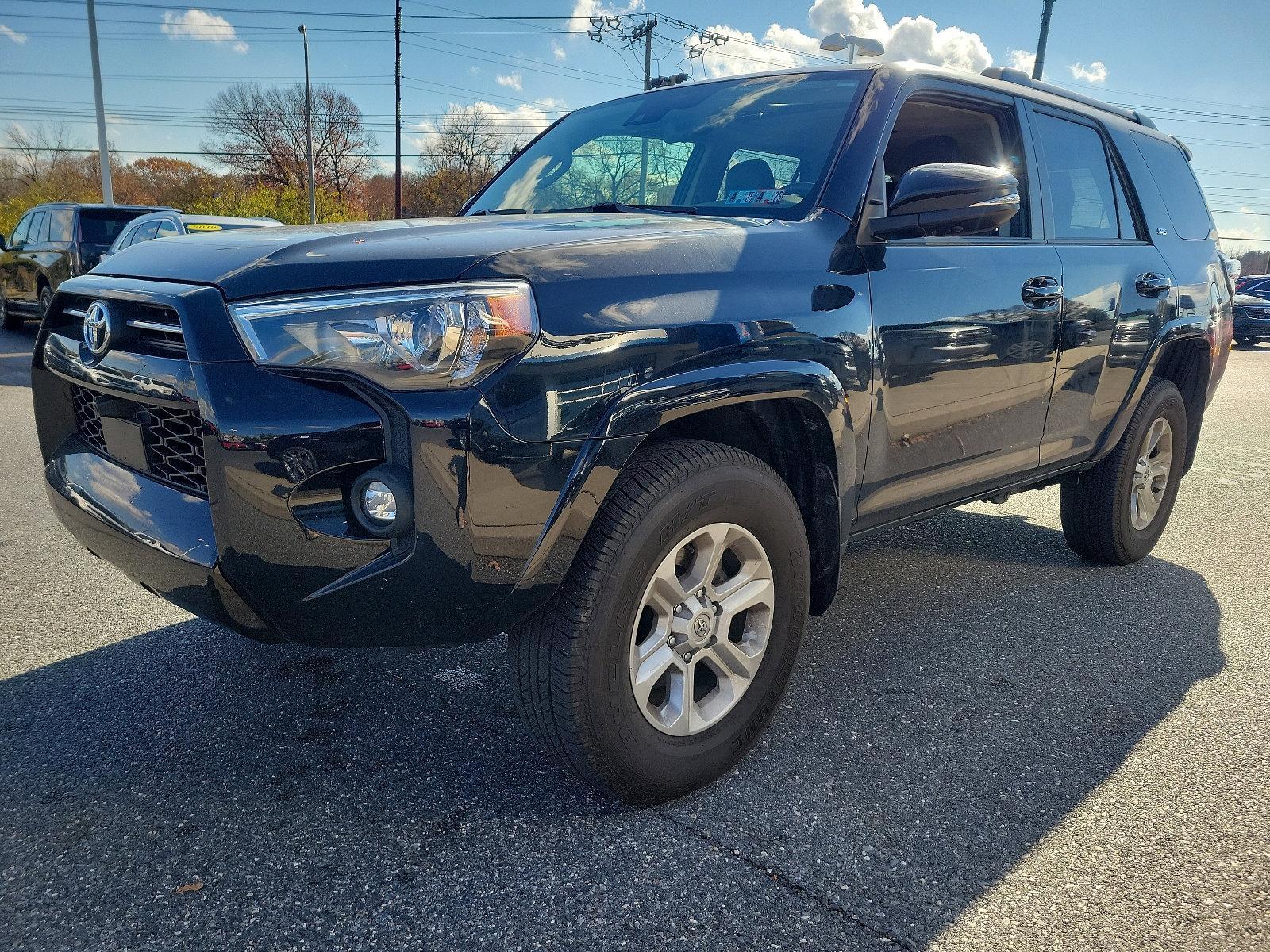 2022 Toyota 4Runner Vehicle Photo in BETHLEHEM, PA 18017-9401