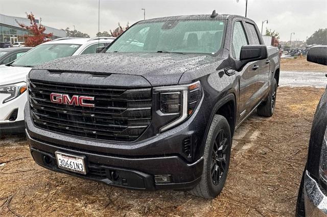 2022 GMC Sierra 1500 Vehicle Photo in ELK GROVE, CA 95757-8703