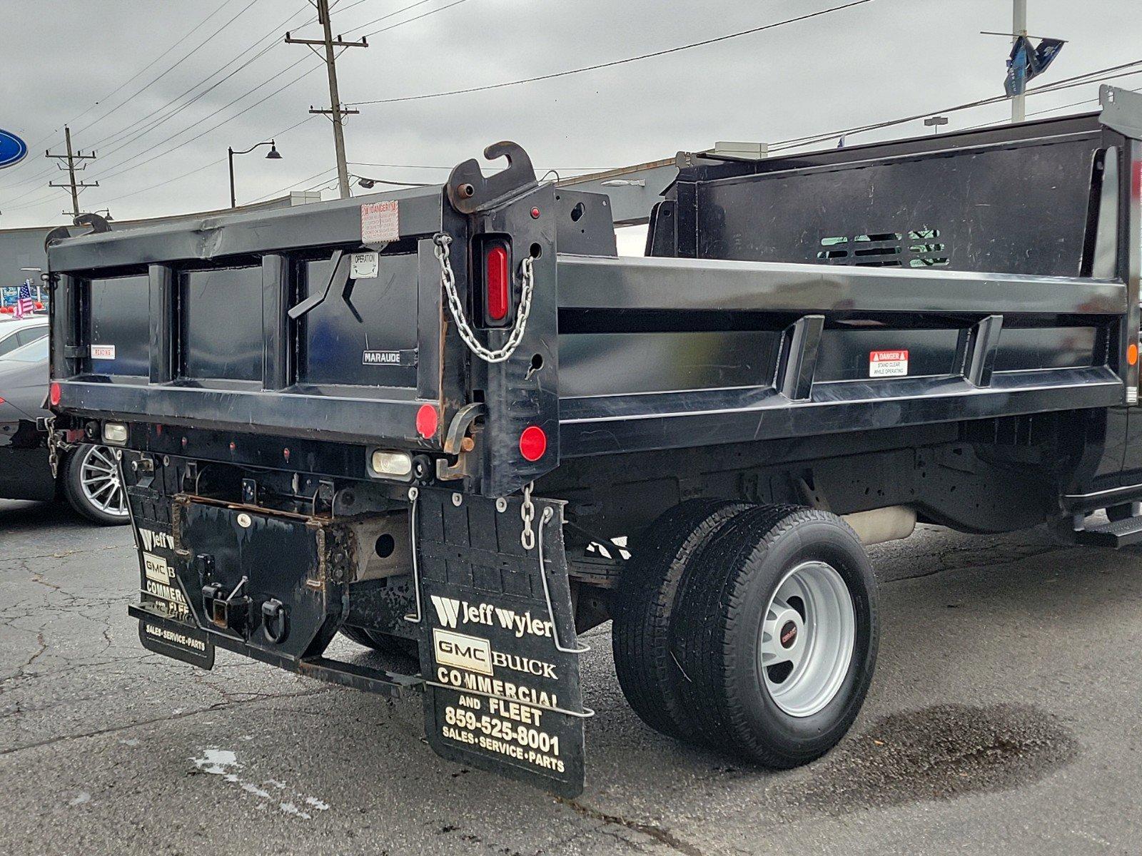 2022 GMC Sierra 3500 HD CC Vehicle Photo in Saint Charles, IL 60174