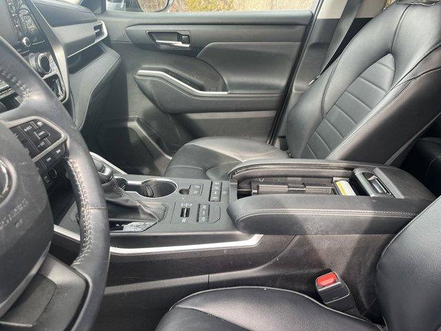 2022 Toyota Highlander Vehicle Photo in Flemington, NJ 08822