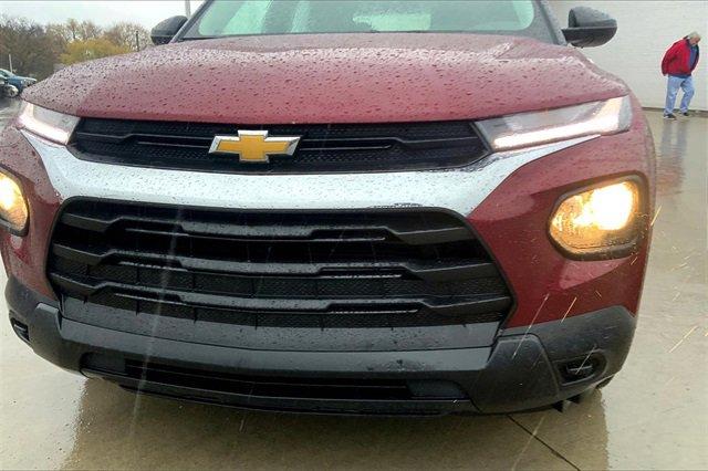 2023 Chevrolet Trailblazer Vehicle Photo in TOPEKA, KS 66609-0000