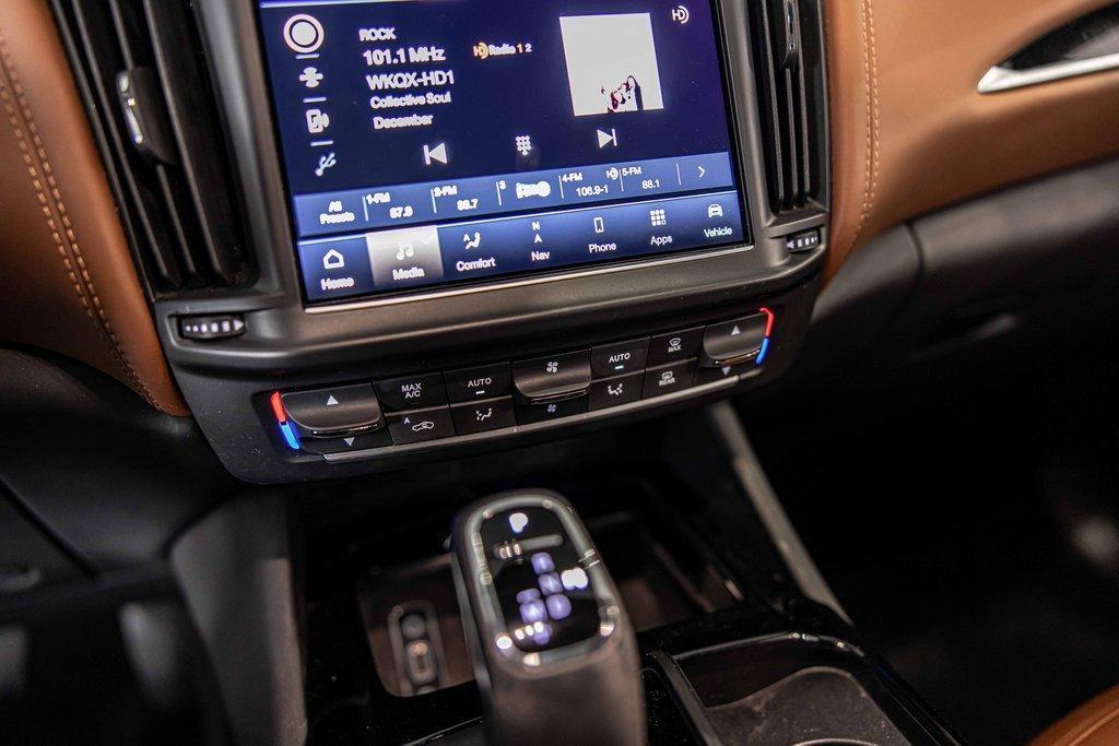 2022 Maserati Levante Vehicle Photo in Saint Charles, IL 60174