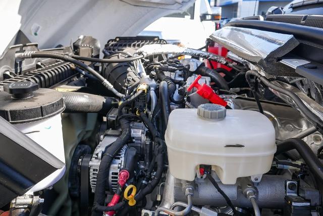 2023 Chevrolet Silverado Chassis Cab Vehicle Photo in VENTURA, CA 93003-8585