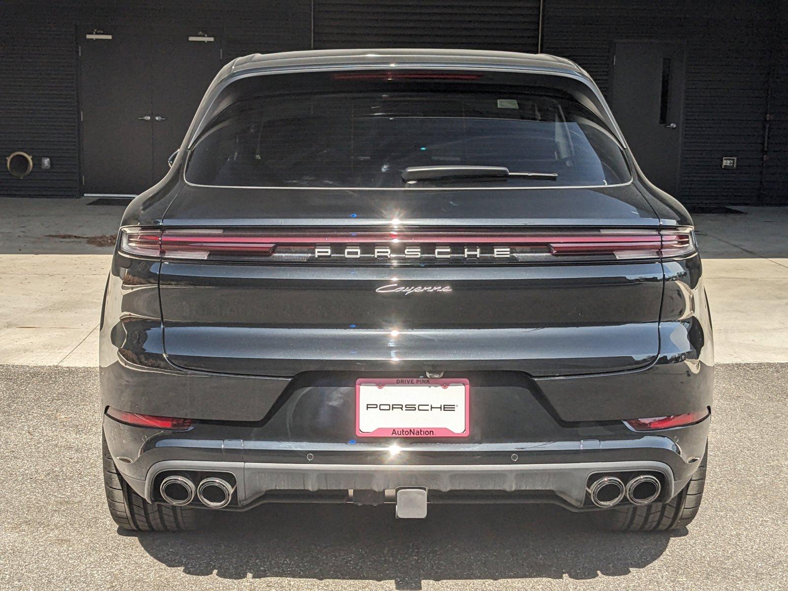 2024 Porsche Cayenne Vehicle Photo in Towson, MD 21204