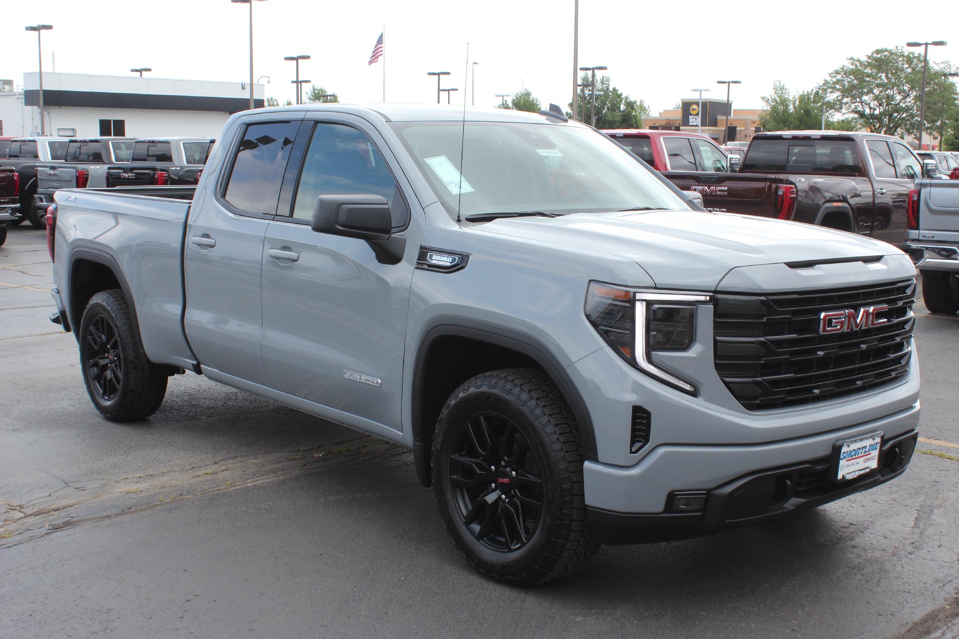 2024 GMC Sierra 1500 Vehicle Photo in AURORA, CO 80012-4011