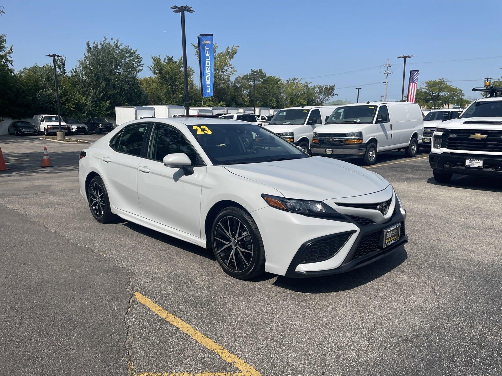 2023 Toyota Camry Vehicle Photo in Plainfield, IL 60586