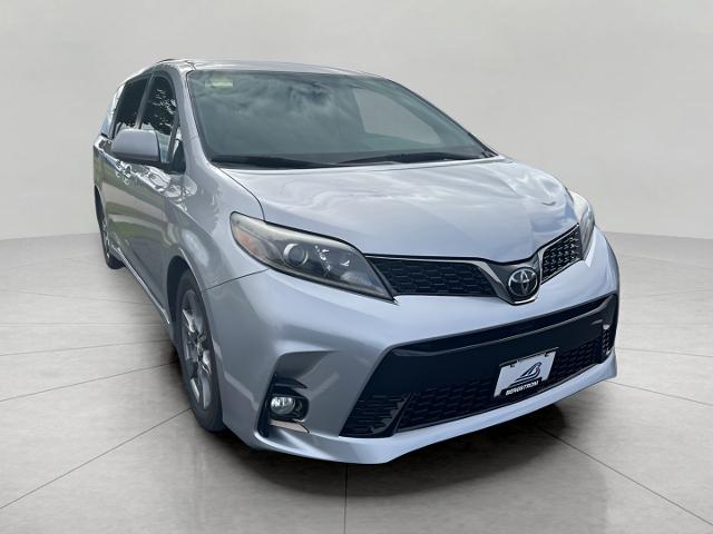 2018 Toyota Sienna Vehicle Photo in MANITOWOC, WI 54220-5838