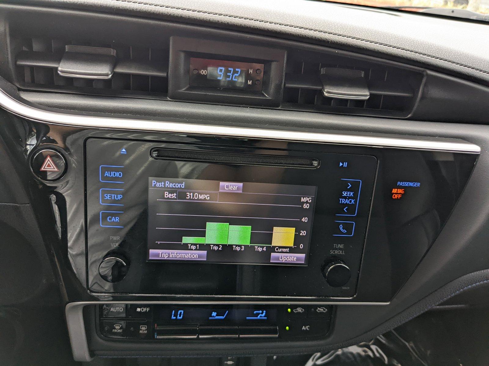 2018 Toyota Corolla Vehicle Photo in Davie, FL 33331