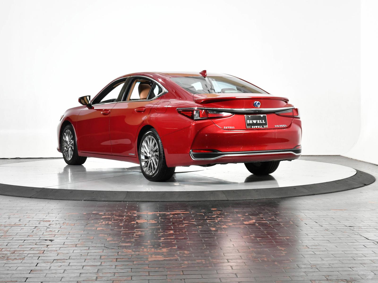 2022 Lexus ES 300h Vehicle Photo in DALLAS, TX 75235