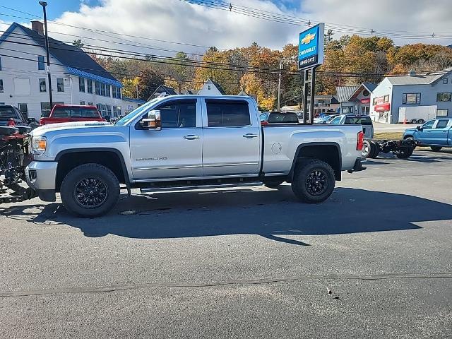 Used 2019 GMC Sierra 3500 Denali HD Denali with VIN 1GT42WEY1KF221409 for sale in Ludlow, VT