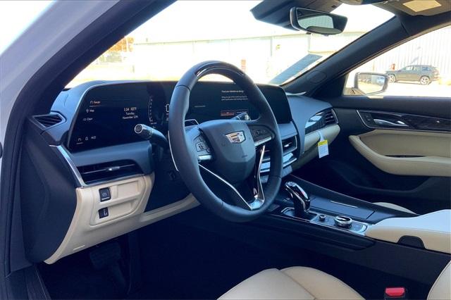 2025 Cadillac CT5 Vehicle Photo in KANSAS CITY, MO 64114-4545