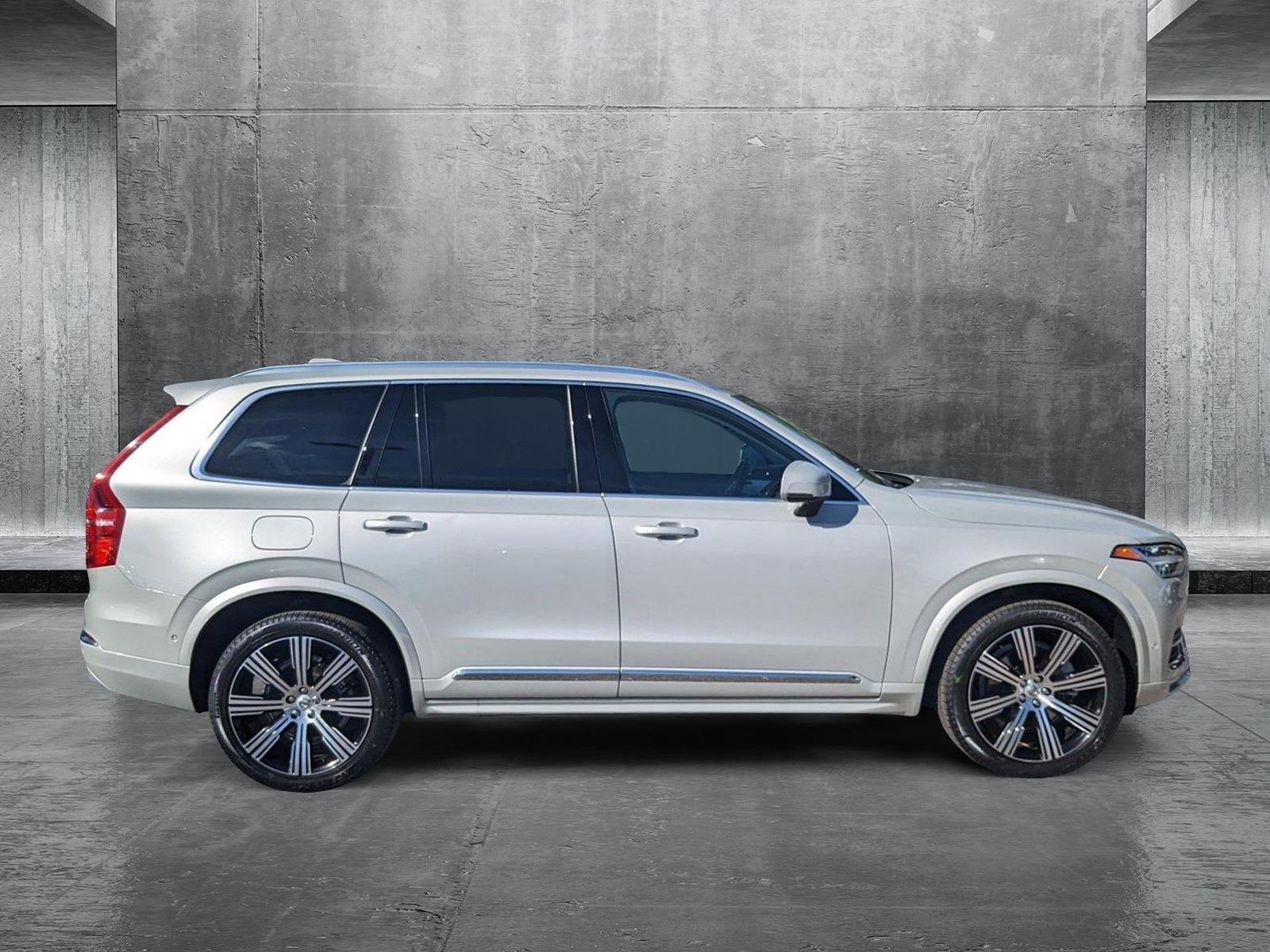 2022 Volvo XC90 Vehicle Photo in Tampa, FL 33614