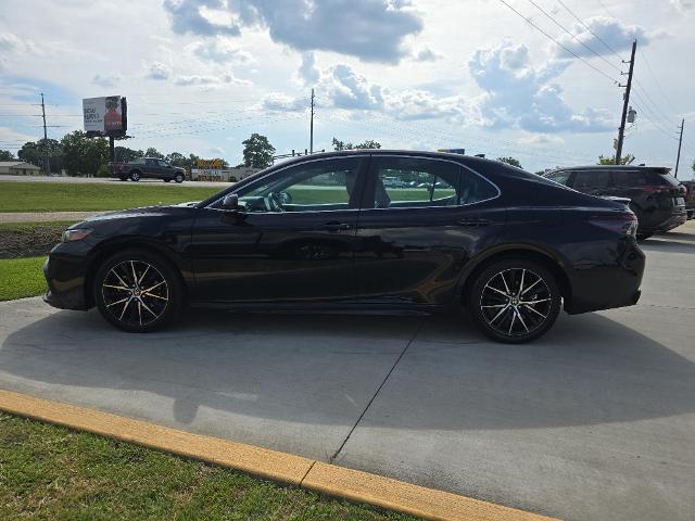 Used 2022 Toyota Camry SE with VIN 4T1G11AK2NU704438 for sale in Lafayette, LA