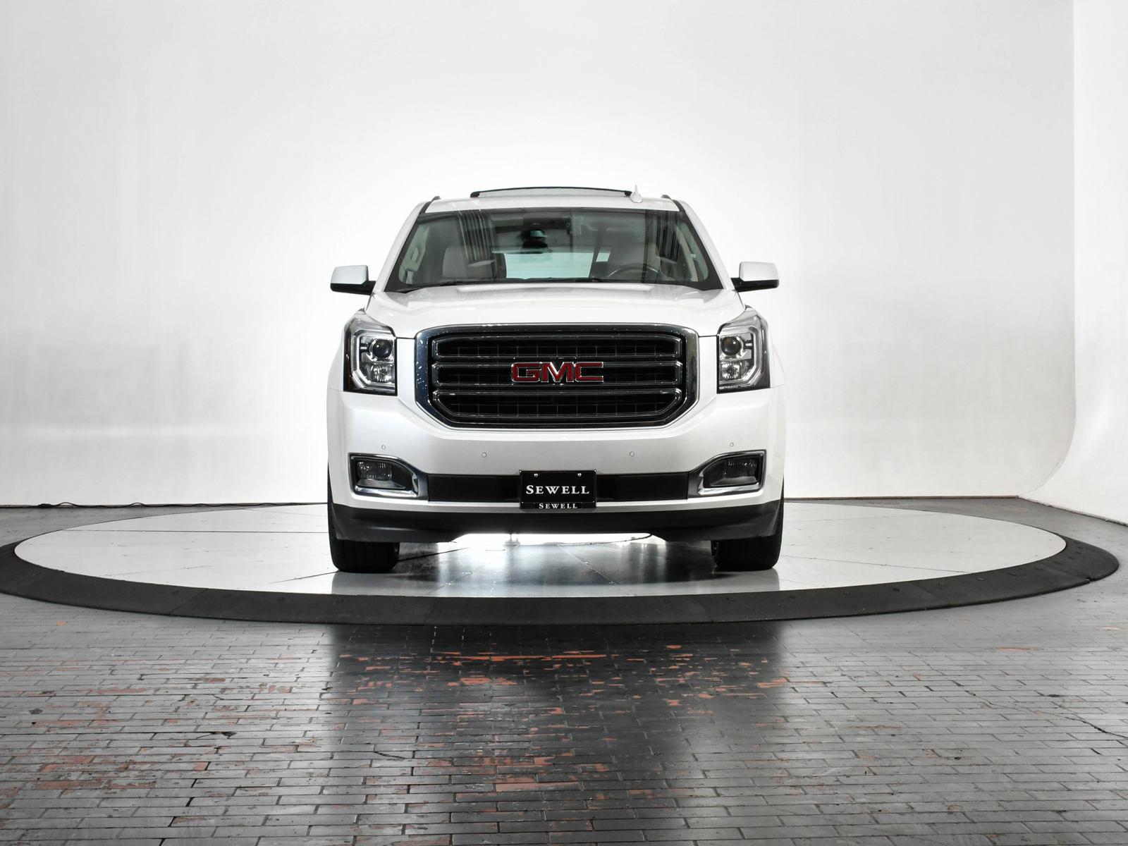 2017 GMC Yukon XL Vehicle Photo in DALLAS, TX 75235