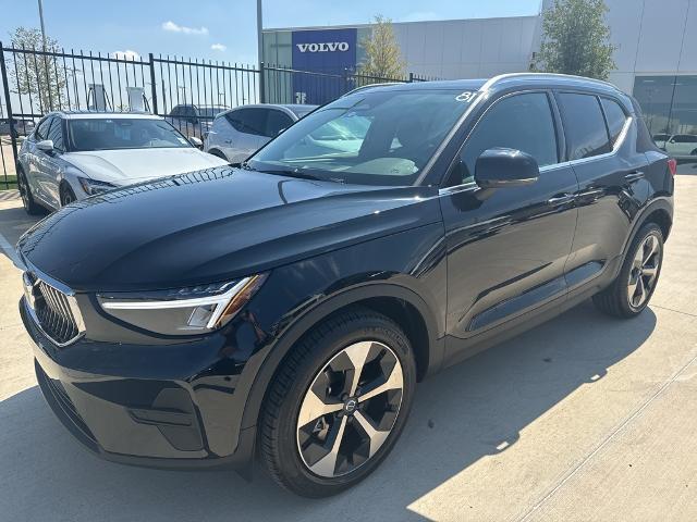 2025 Volvo XC40 Vehicle Photo in Grapevine, TX 76051