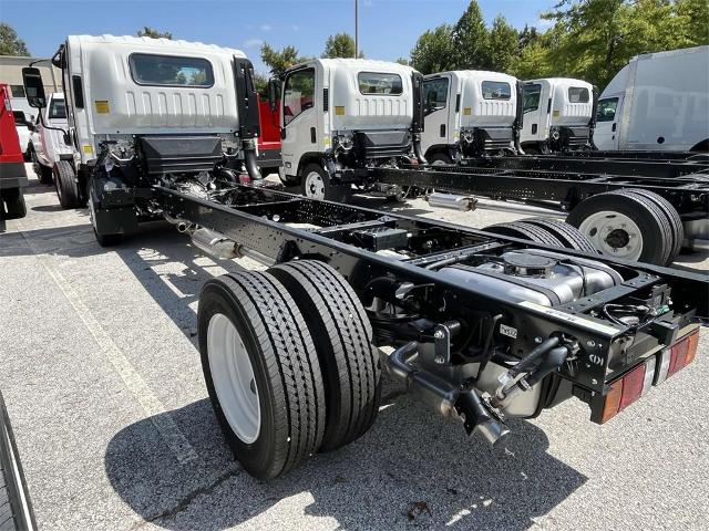 2025 Chevrolet Low Cab Forward 4500 Vehicle Photo in ALCOA, TN 37701-3235