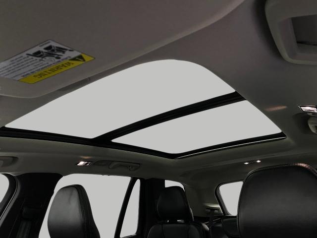 2022 Volvo XC90 Vehicle Photo in Appleton, WI 54913