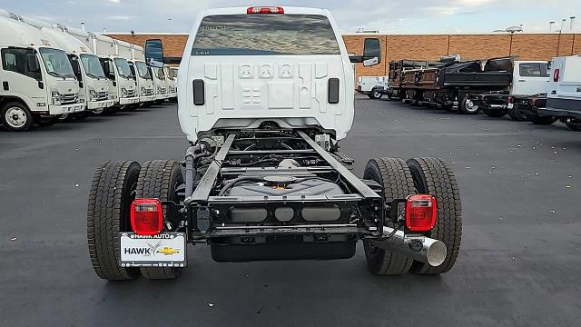 2024 Chevrolet Silverado Chassis Cab Vehicle Photo in JOLIET, IL 60435-8135