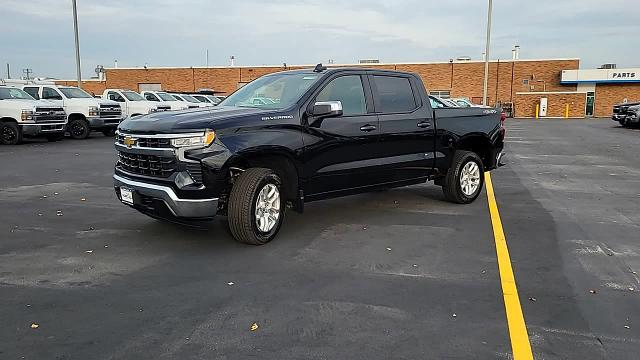 2024 Chevrolet Silverado 1500 Vehicle Photo in JOLIET, IL 60435-8135