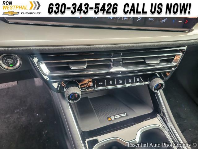 2025 Chevrolet Traverse Vehicle Photo in AURORA, IL 60503-9326