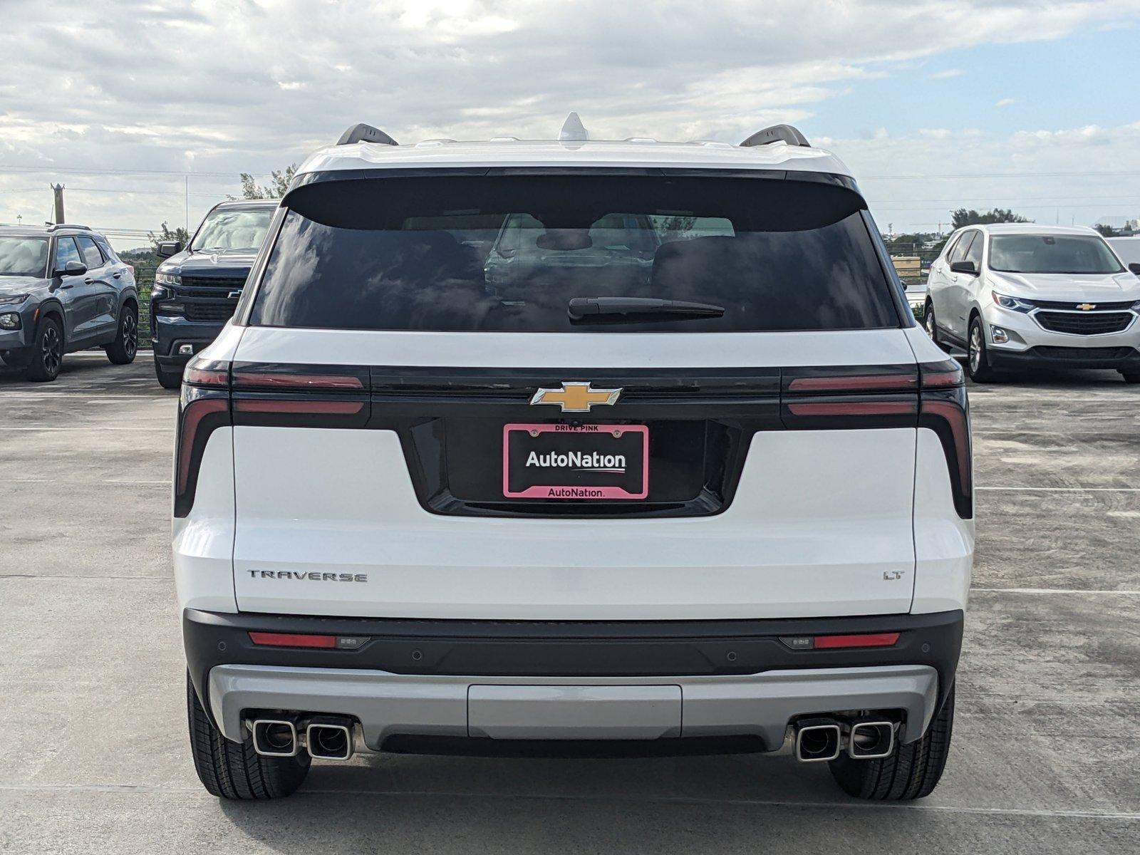 2024 Chevrolet Traverse Vehicle Photo in GREENACRES, FL 33463-3207