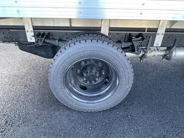 2022 Chevrolet Silverado Chassis Cab Vehicle Photo in GARDNER, MA 01440-3110