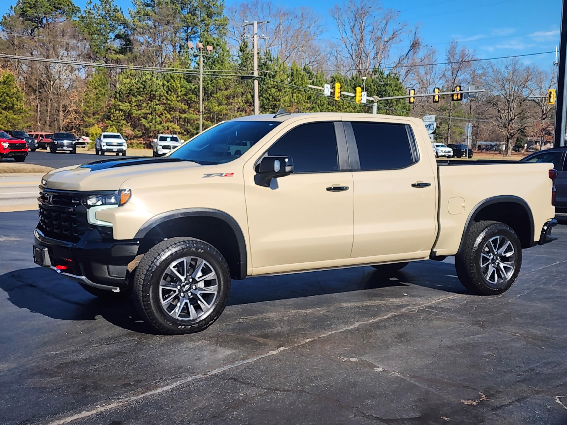 Used 2022 Chevrolet Silverado 1500 ZR2 with VIN 3GCUDHEL7NG653998 for sale in West Point, VA