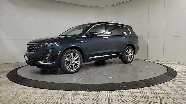 2024 Cadillac XT6 Vehicle Photo in JOLIET, IL 60435-8135