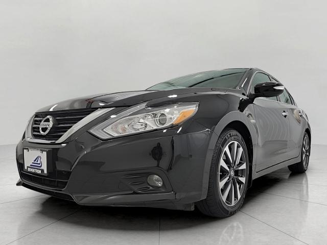 2016 Nissan Altima Vehicle Photo in APPLETON, WI 54914-8833