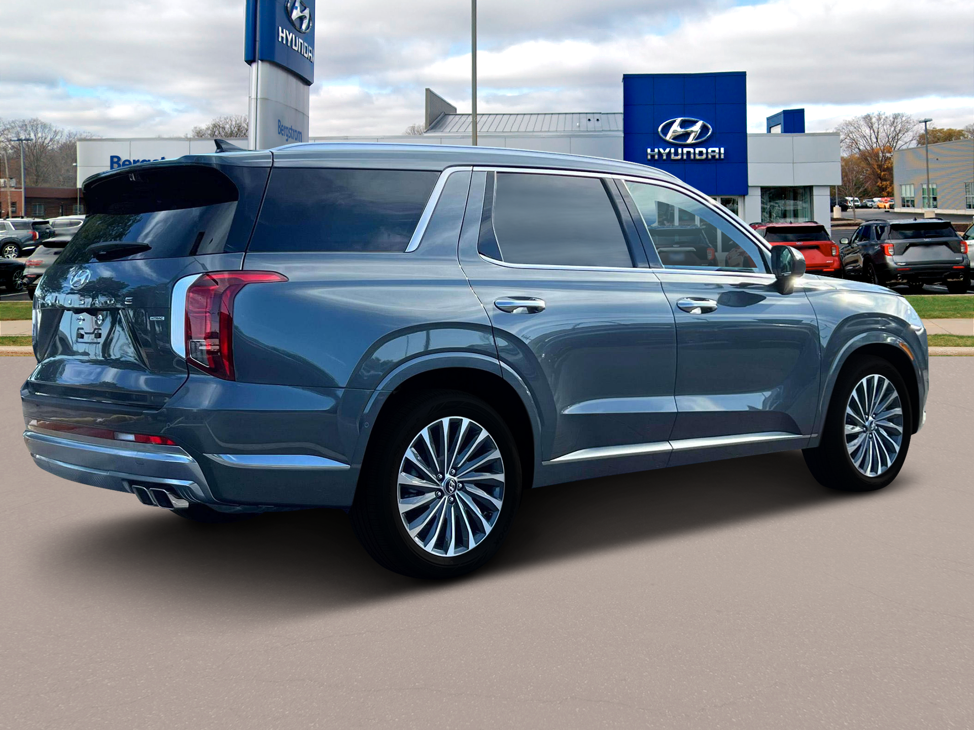 2024 Hyundai PALISADE Vehicle Photo in Green Bay, WI 54304