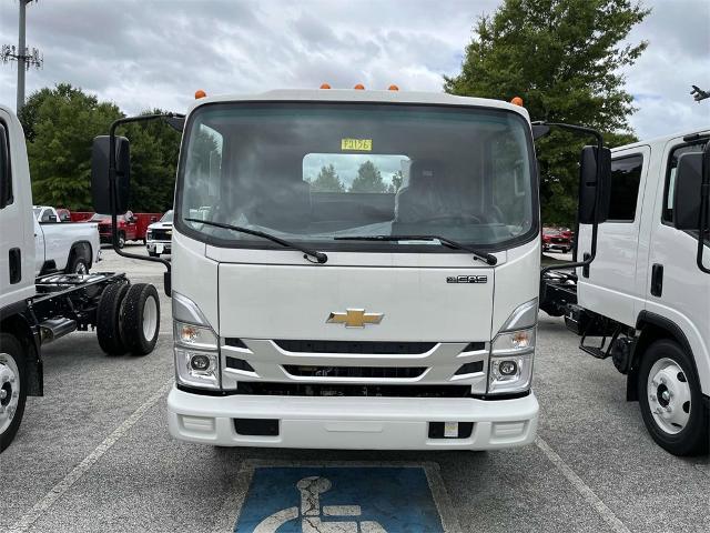 2025 Chevrolet Low Cab Forward 4500 Vehicle Photo in ALCOA, TN 37701-3235